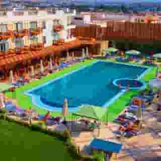 Falcon Naama Star, 3 of 5