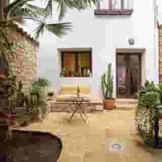 Boutique Chamarel, 2 of 5