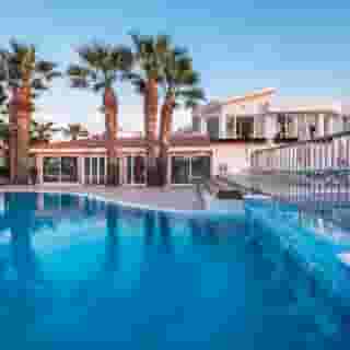 Marinda Garden, 2 of 5