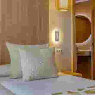 Ona Palmira Paguera, 5 of 5