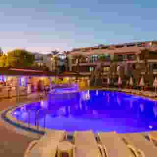 Club Amaris Apartments, 1 of 5