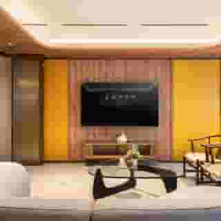 Dash Living On Queen's, 5 of 5