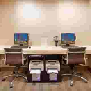 Holiday Inn Vancouver-Centre (Broadway), 3 of 5