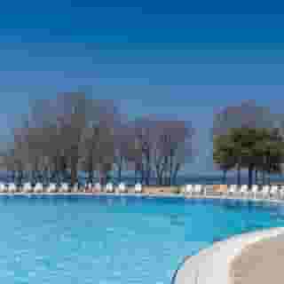 Polynesia Apartments, 2 of 5