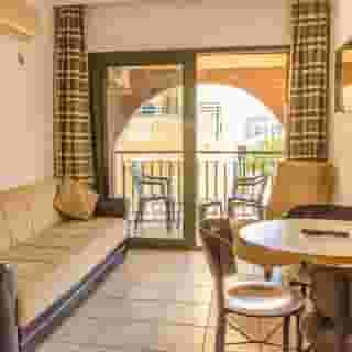Maxwell Suites, 6 of 6