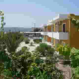 Manolis Studios, 3 of 5