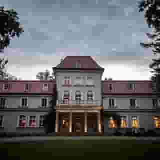 Dwor Sierakow, 2 of 5