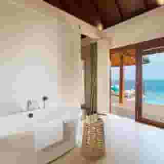 Dusit Thani Maldives, 6 of 6