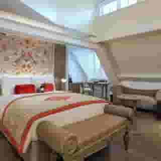 The LaLiT London, 5 of 5