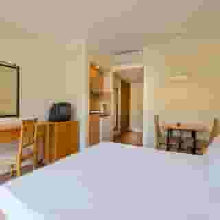 Kentia Apartments, 6 of 6