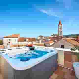 Palace Derossi, 1 of 5