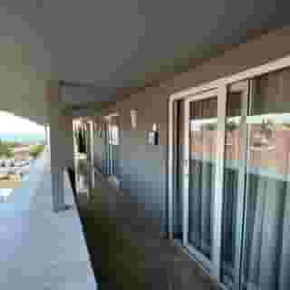 Good Night Hotel, 2 of 5