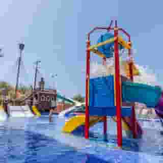 Zafiro Palmanova, 4 of 5