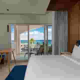 Hilton Cancun Mar Caribe All-Inclusive Resort, 4 of 5