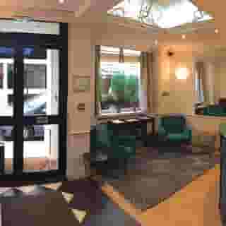 Etoile Trocadero, 1 of 5