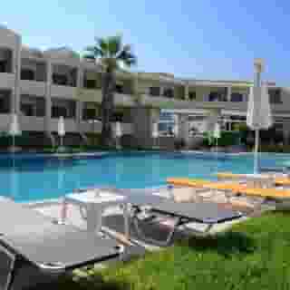 Summerland Hotel and Bungalows, 2 of 5