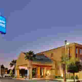 Holiday Inn Express Las Vegas-Nellis, 5 of 5