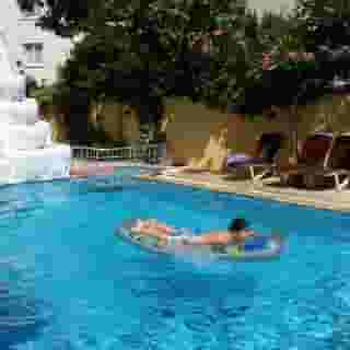 Family Apart, 3 of 5