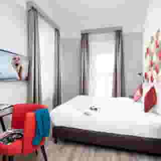 The Three Corners Hotel Art, 4 of 5