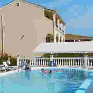 Stars Studios, 1 of 5