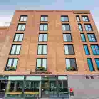 Hendrick Smithfield, 3 of 5