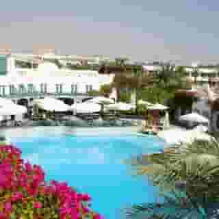 Falcon Hills, 4 of 5