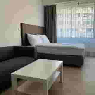 Post 120 Suites, 2 of 5