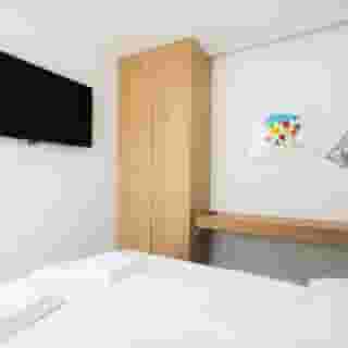 Kula & The Top, 4 of 5