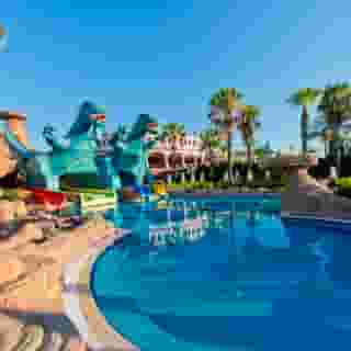 Kamelya Collection Aishen Club, 2 of 5