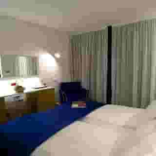 The Views Monumental, 4 of 5