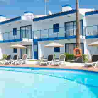 Los Caribes Apartments, 2 of 5