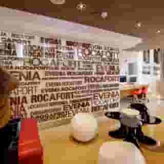 Evenia Rocafort, 4 of 5