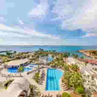 Adams Beach Hotel, 4 of 5