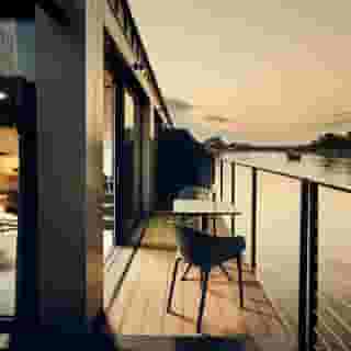 New Port Hotel, 2 of 5