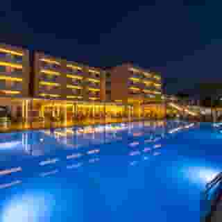 Queens Bay Hotel, 3 of 5