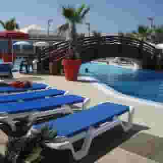 La Isla Resort, 2 of 5