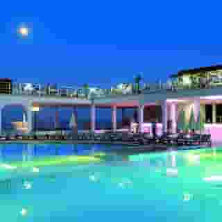 La Mer Hotel, 5 of 5