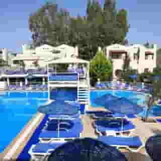 Summer Garden Suites & Beach Hotel, 2 of 5