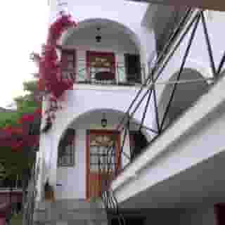 Travlos Studios, 4 of 5