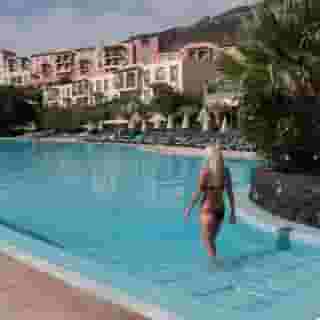 Hotel Las Olas, 2 of 5