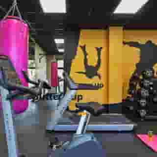 Moxy Frankfurt Airport Kelsterbach, 1 of 5