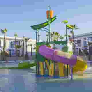 Alannia Salou, 2 of 5