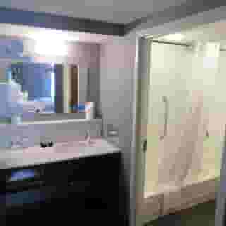 Hampton Inn & Suites Newtown, 3 of 5