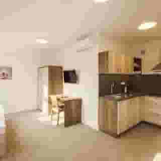 King's Residence, 4 of 5