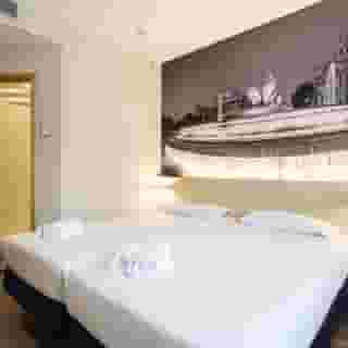 Express By Holiday Inn Madrid-Airport, 6 of 6