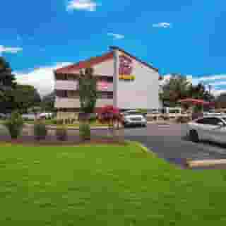 Red Roof Plus+ Nashville Airport, 3 of 5