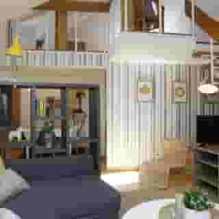 Flores Guest House, 1 of 5