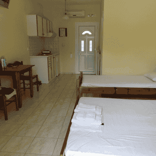 Pythos Apartments, 3 of 5