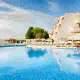 AluaSun Helios Beach, 2 of 5