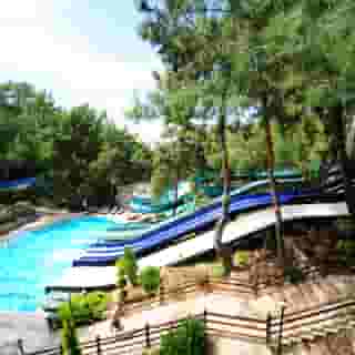 Utopia World Hotel, 3 of 5